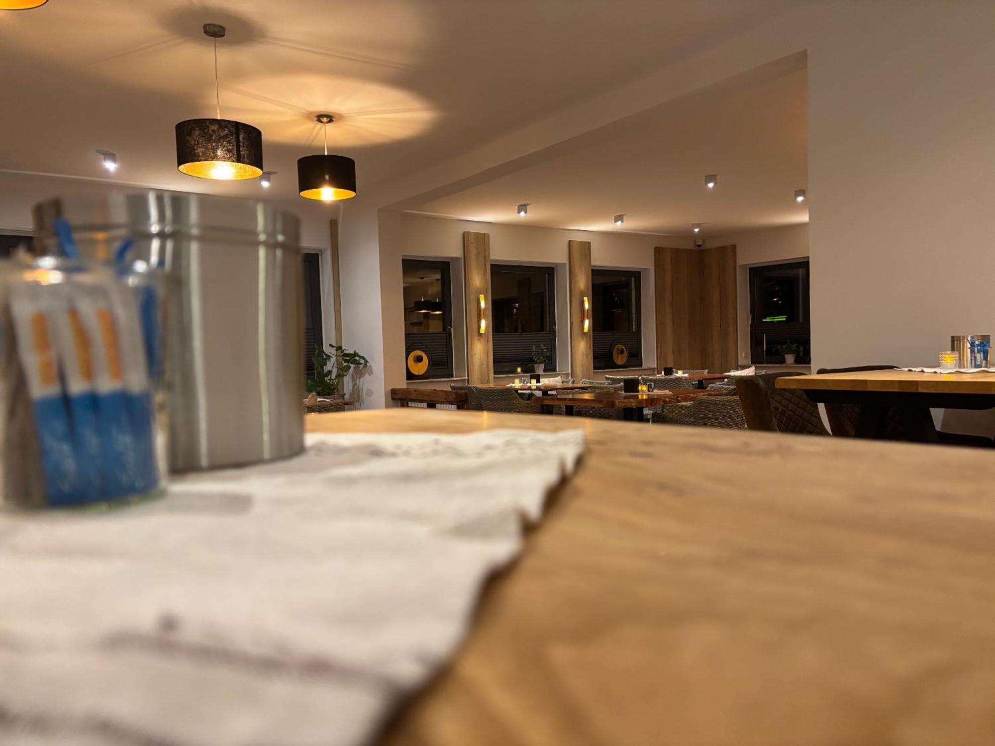 Hotel Am Schwarzen Berg シュターデ エクステリア 写真