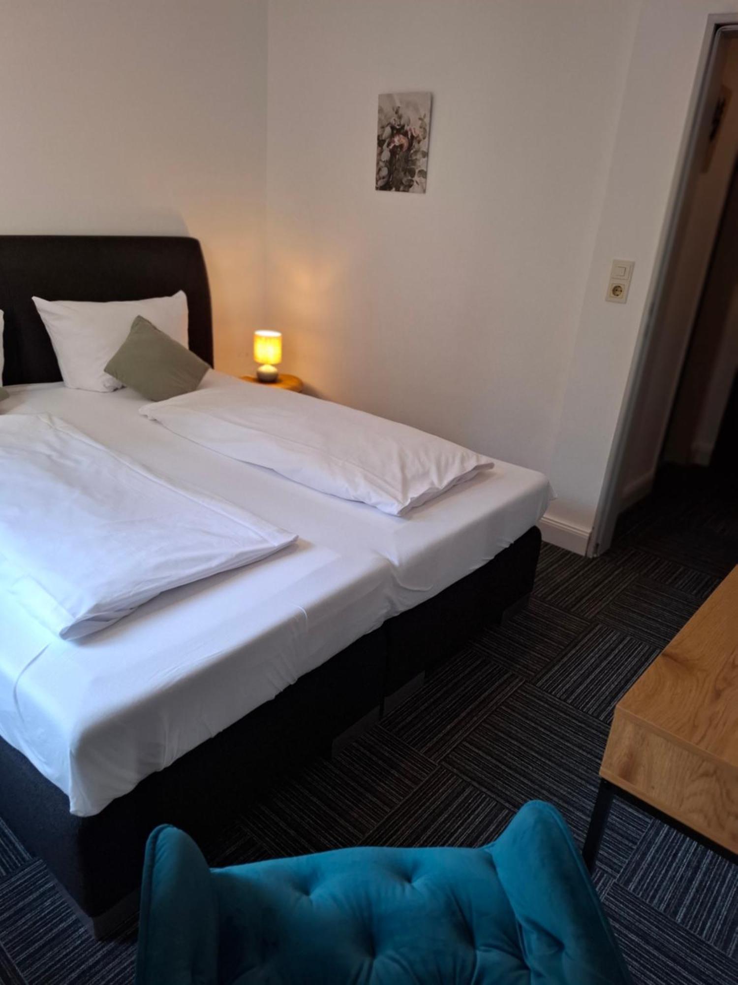 Hotel Am Schwarzen Berg シュターデ エクステリア 写真