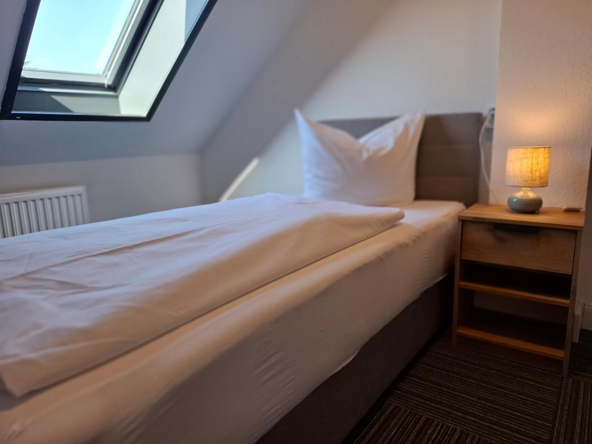 Hotel Am Schwarzen Berg シュターデ エクステリア 写真