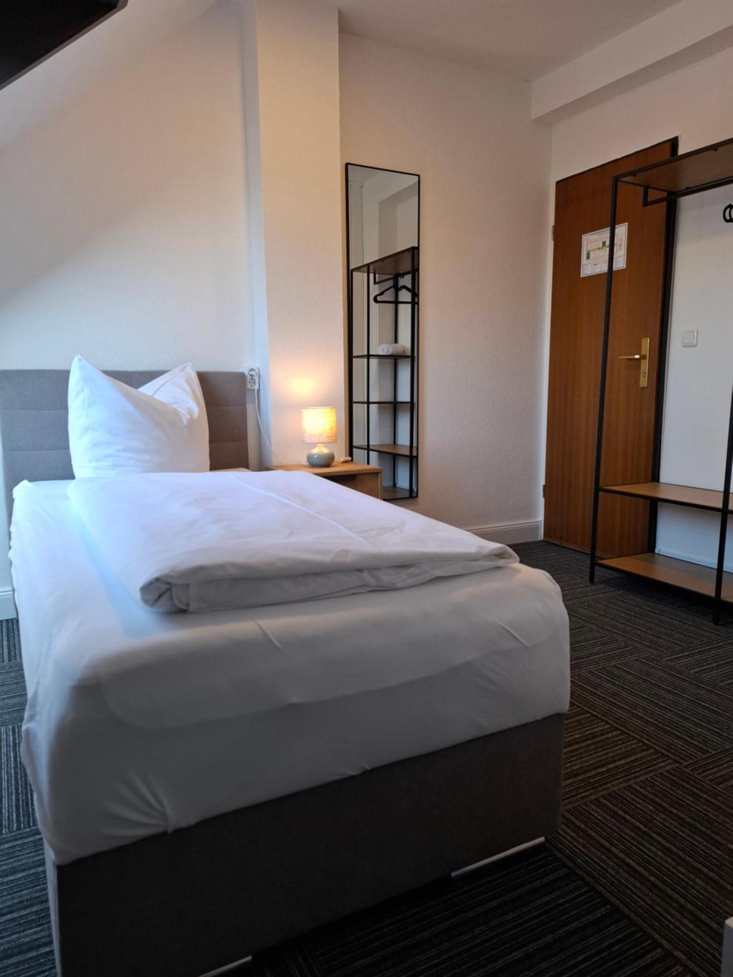 Hotel Am Schwarzen Berg シュターデ エクステリア 写真