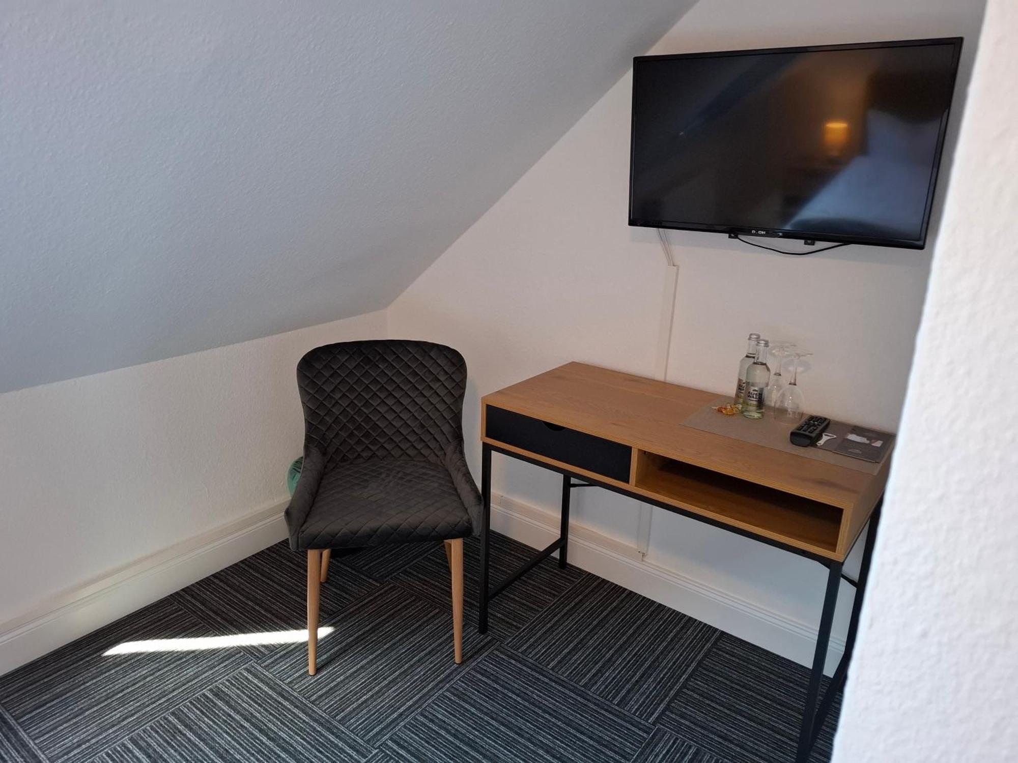 Hotel Am Schwarzen Berg シュターデ エクステリア 写真